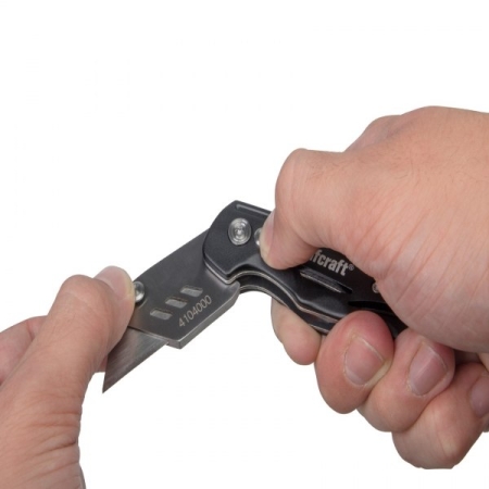Nóż Wolfcraft składany z ostrzem trapezowym WF4104000