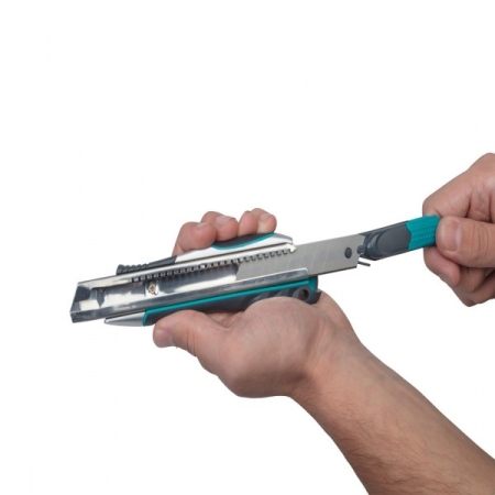 Nóż Profi Wolfcraft z ostrzem odłamywanym 18mm, z podwójną funkcją: ostrze wysunięte i zablokowane WF4284000