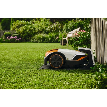 iMOW 7 Robot koszący do 5000 m² Stihl
