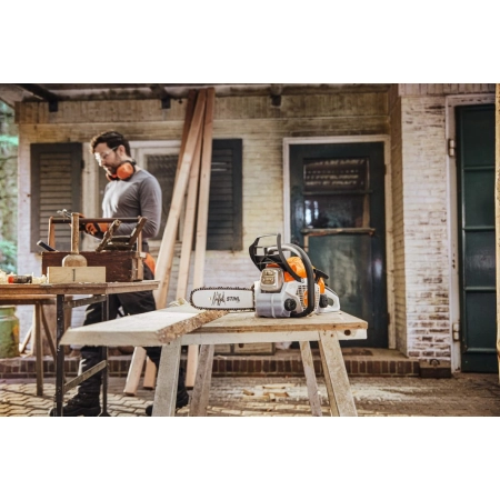STIHL MS162C-BE Spalinowa pilarka łańcuchowa / 35cm / 30,1cm³