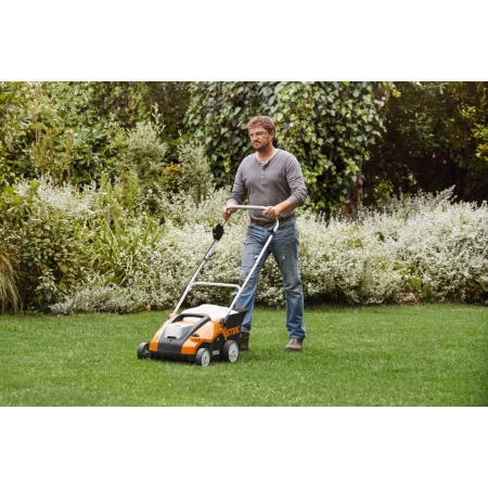 STIHL RLA240 Zestaw akumulatorowy wertykulator AK30S+AL101 / 34cm / 36V / 62912000012