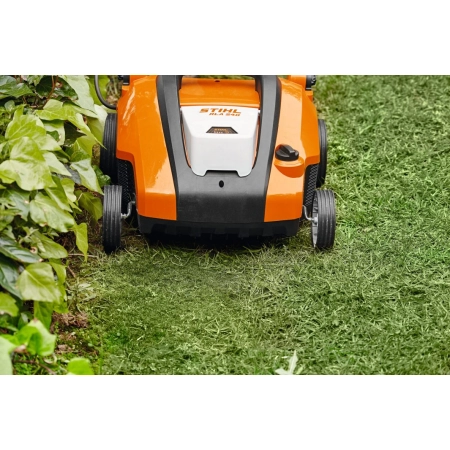 STIHL RLA240 Zestaw akumulatorowy wertykulator AK30S+AL101 / 34cm / 36V / 62912000012