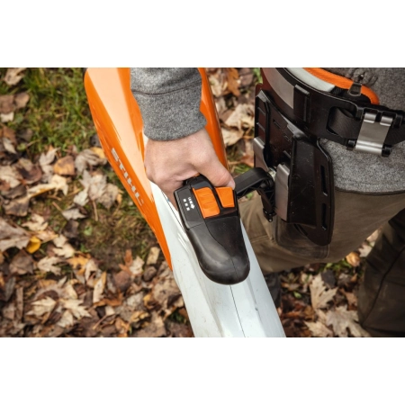 STIHL BGA200 Akumulatorowa dmuchawa / 302km/h / 36V / BA010115900