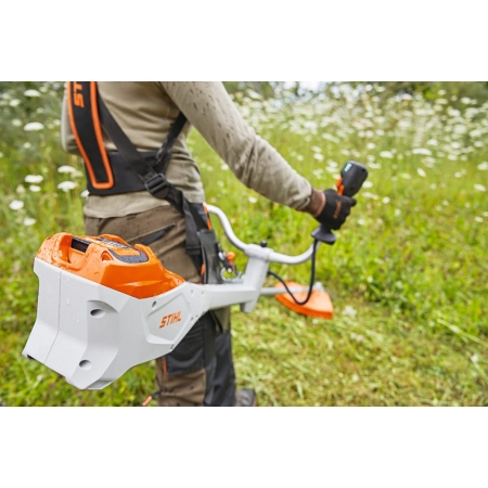 STIHL FSA135 Akumulatorowa kosa żyłkowa / 26cm / 36V / FA012000022