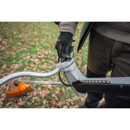 STIHL FSA200 Akumulatorowa kosa żyłkowa / 26cm / 36V / FA032000016