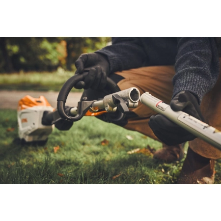 STIHL KMA200R Zestaw akumulatorowa jednostka napędowa - kombi motor 2xAP500S+AL301 / 36V / FA032000058 STIHL KMA200R Zestaw akumulatorowa jednostka napędowa - kombi motor 2xAP500S+AL301 / 36V / FA032000058