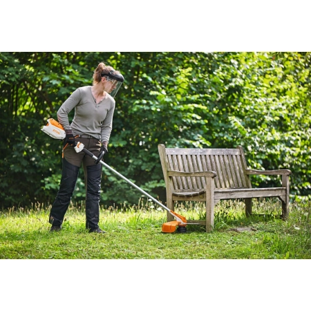 STIHL FSA86R Akumulatorowa kosa żyłkowa / 35cm / 36V / FA050115704