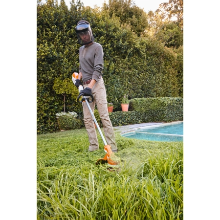 STIHL FSA110R Akumulatorowa kosa żyłkowa / 35cm / 36V / FA070115723