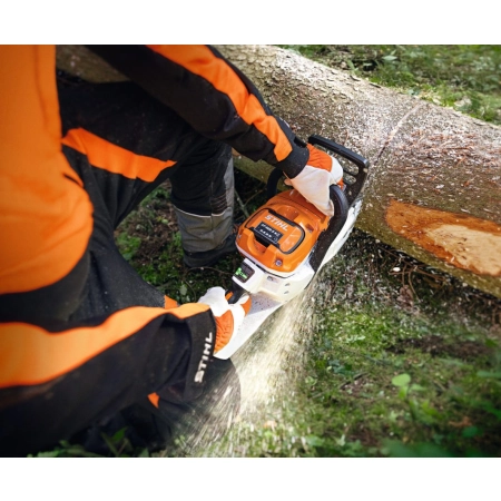 STIHL MSA300C-O Akumulatorowa pilarka łańcuchowa / 40cm / 36V / MA022000034