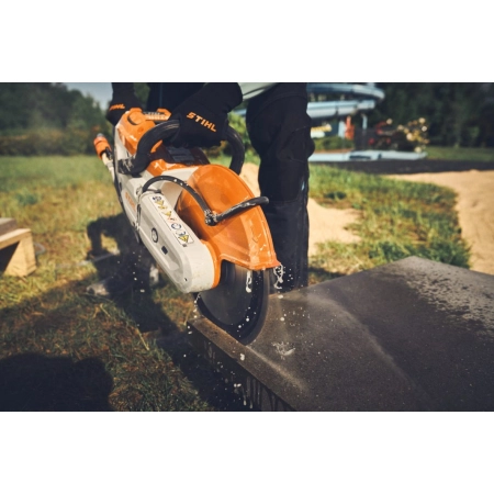 STIHL TSA300 Zestaw akumulatorowa przecinarka tarczowa 2xAP500S+AL301 / 30cm / 36V / TA022000015 STIHL TSA300 Zestaw akumulatorowa przecinarka tarczowa 2xAP500S+AL301 / 30cm / 36V / TA022000015
